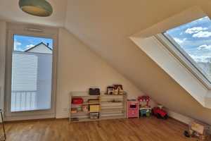 Moderne 5-Zimmer-Doppelhaushälfte mit Fußbodenheizung, gehobener Ausstattung & EBK – Kleine Brückenstraße 16D, 61352 Hochtaunuskreis – Vorschaubild 6