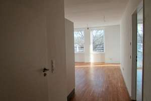 750 EUR FRÜHLINGSGUTSCHEIN SICHERN: FÜR SONNENANBETER: MIT SÜD-WEST-LOGGIA ... – Nelkenweg 8, 38446 Hellwinkel, Wolfsburg – Vorschaubild 2