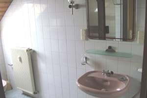 Bonn-Beuel/Geislar, 2 ZiAppt. in denkmalgeschützter Hofanlage-ideal für Pendler löffelfertig möbl. – Die vollständige Adresse der Immobilie erhältst du vom Anbieter., 53225 Geislar, Bonn – Vorschaubild 9