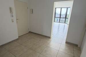 Helle, gepflegte 2 Zimmer-Wohnung mit Balkon auf Erbpacht-Grundstück im alten Teil von D-Oberkassel – Die vollständige Adresse der Immobilie erhältst du vom Anbieter., 40545 Oberkassel, Düsseldorf – Vorschaubild 17