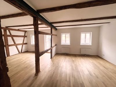 Exklusive 4,5-Zi-Wohnung als eigene Hauseinheit mit sonnigem Balkon für gehobene Wohnansprüche