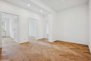 Erstbezug nach hochwertiger Sanierung Nähe Elisabethmarkt – Elisabethstraße 23, 80796 Neuschwabing, München – Vorschaubild 11