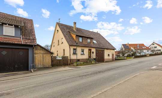 Traumhaftes Einfamilienhaus mit Gartenhaus und Schuppen