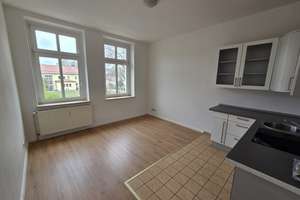 ⭐⭐⭐⭐⭐ 2-Raum-Wohnung mit Balkon in Magdeburg Stadtfeld, frisch renoviert, zentrale Lage – Große Diesdorfer Straße 13, 39108 Stadtfeld Ost, Magdeburg – Vorschaubild 2