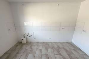 5-Zimmer auf zwei Ebenen - frisch renoviert mit Balkon – 45147 Holsterhausen, Essen – Vorschaubild 13