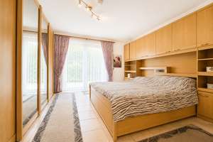 • Exklusiver BUNGALOW mit giebelhohen Decken, Kamin & wohnlichem Souterrain in gehobener Lage... – Die vollständige Adresse der Immobilie erhältst du vom Anbieter., 41238 Giesenkirchen-Mitte, Mönchengladbach – Vorschaubild 11