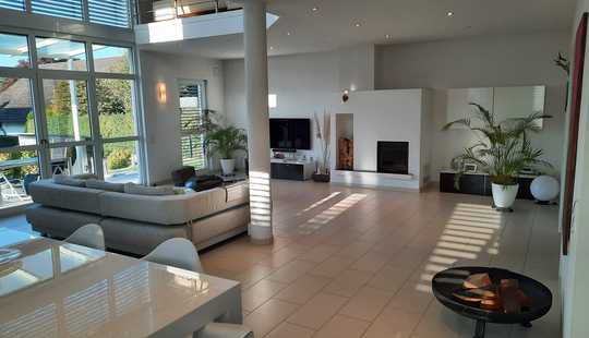 Bild von Einfamilienhaus mit architektonischem Flair und gehobener Ausstattung in Bad Homburg