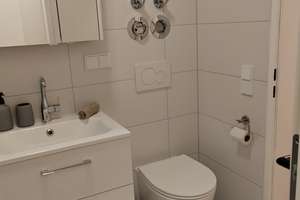 Modernes, vollmöbliertes 1,5-Zimmer-Apartment mit großer Terrasse in München-Neuhadern (U6-Nähe) – Wolkerweg 10, 81375 Neuhadern, München – Vorschaubild 14