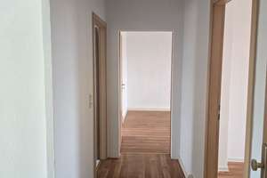 Tolle 3 -Raumwohnung mit Tageslichtbad und Balkon!