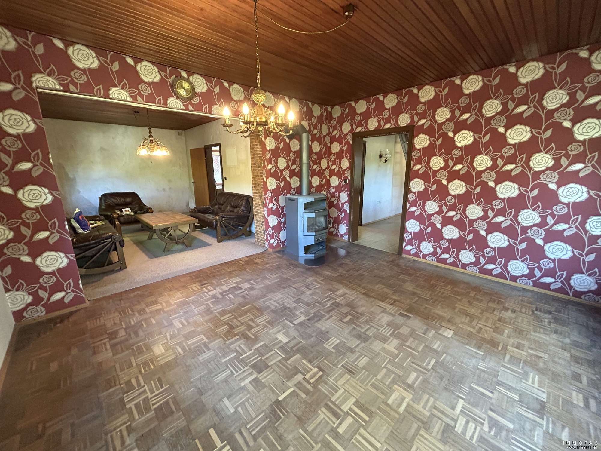 Immobilie in Erlenbach bei Dahn - Sanierungsobjekt in Erlenbach mit einzigartigem Blick auf Burg Berwartstein - Bild 1