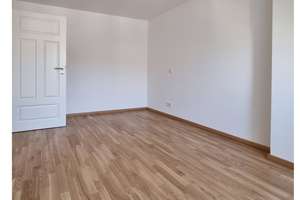 +++sanierte 3-Zimmer DG (09)// Balkon // Aufzug+++++ – Jahnstraße 55, 9126 Lutherviertel, Chemnitz – Vorschaubild 3