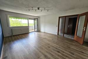 Sofort verfügbare 3-Zimmer-ETW mit Loggia, Garage und Renovierungsbedarf in KA-Neureut – Die vollständige Adresse der Immobilie erhältst du vom Anbieter., 76149 Neureut, Karlsruhe – Vorschaubild 2