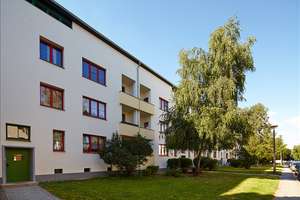 helle 2-Zimmer Wohnung mit Tageslichtbad