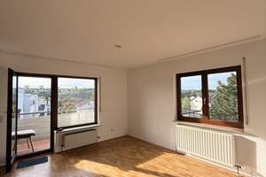 Vollständig renovierte 2-Zimmer-Wohnung mit Südbalkon tollem Ausblick direkt am See in Stuttgart – Die vollständige Adresse der Immobilie erhältst du vom Anbieter., 70378 Hofen, Stuttgart – Vorschaubild 3