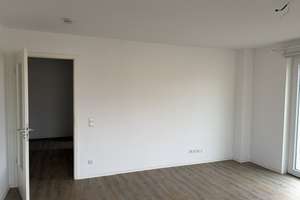 2-Zimmer-Dachgeschoß Wohnung mit Balkon in Rostock (Möbelübernahme gegen Ablöse bindend) – Lagerlöfstr. 1, 18106 Evershagen, Rostock – Vorschaubild 2