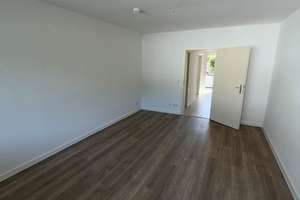 Wuppertal-Barmen! Apartment mit Loggia – Gennebrecker Str. 41, 42279 Oberbarmen, Wuppertal – Vorschaubild 3