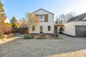 Modernes Architektenhaus in zentraler Lage – Potsdam-Mittelmark (Kreis) – Vorschaubild 1
