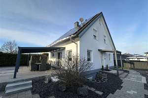 Hochwertig moderniertes EFH, Top-Gartenanl., Pool, Garge+Carport, PV-Anl