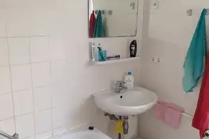 Zimmer 12,88 m² innerhalb einer 3er-WG // EG re, Zimmer 3327 – Robert-Koch-Platz 8, 38440 Wolfsburg – Vorschaubild 4
