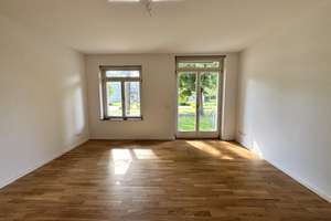 Zwischen Licht und Natur: Stilvolle 2-Zimmer-Wohnung mit Terrassenidylle – Südostallee 118, 12487 Johannisthal, Berlin – Vorschaubild 12