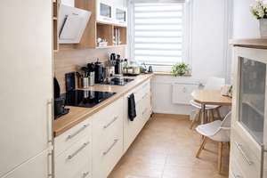 Großzügige 4-Zimmer-Wohnung mit Balkon in Neu-Hohenschönhausen – Die vollständige Adresse der Immobilie erhältst du vom Anbieter., 13057 Neu-Hohenschönhausen, Berlin – Vorschaubild 11