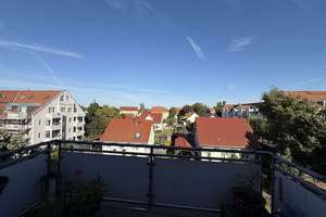 leerstehende 3 Zimmer Maisonette Wohnung mit Balkon und hochwertiger Einbauküche