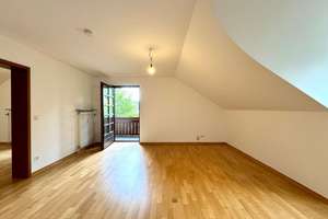 2-Zi.-Dachgeschosswohnung in ruhiger und grüner Bestlage von Solln – 81479 Solln, München – Vorschaubild 2