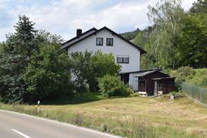 Großzügiges Einfamilienhaus (bis zu 7 Zimmer) mit Weitblick in Obereichstätt und flexibler Anmietung