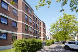 Hochwertig modernisiertes Zuhause mit Sonnenbalkon und Tiefgarage – Düsseldorf – Vorschaubild 14