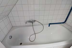 KEIN HITZE-, ABER 2 NKM FREI: Besonders geschnittene 2-Zimmer-Dachgeschosswohnung mit Badewanne – Riedestraße 2, 38102 Viewegsgarten-Bebelhof, Braunschweig – Vorschaubild 12