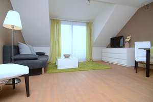 Modern möblierte Wohnung in Würzburg – Die vollständige Adresse der Immobilie erhältst du vom Anbieter., 97080 Dürrbachtal, Würzburg – Vorschaubild 2