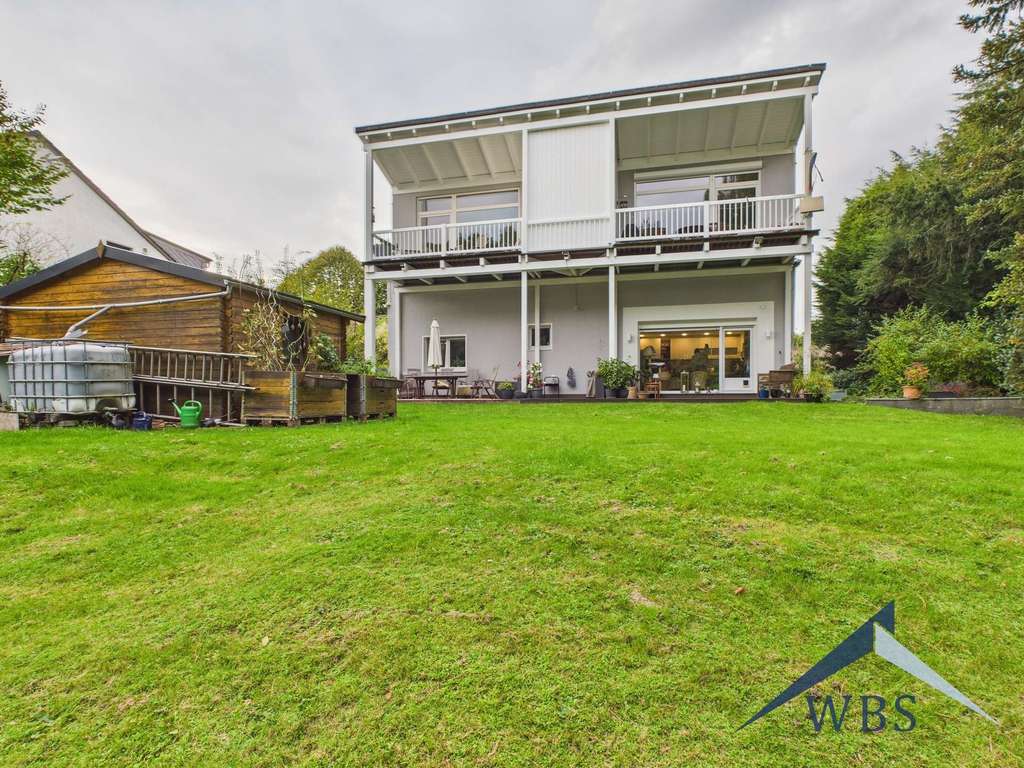 Seltene Gelegenheit: Modernes MFH direkt am Wiesental - großzügige Gartenwohnung zur Selbstnutzung