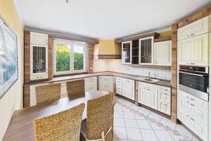 Exklusives Familienhaus mit Pool in begehrter Wohnlage von Magdeburg – 39130 Neu Olvenstedt, Magdeburg – Vorschaubild 6
