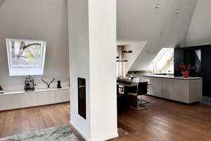 Lichturchflutetes Penthouse über 2 Ebenen   I   Privatlift  I  Dachterrasse I  Harlaching – Harlaching Menterschweige, 81545 Harlaching, München – Vorschaubild 5