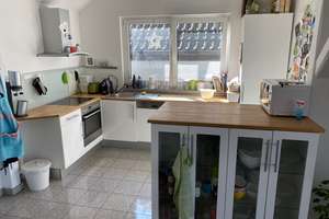 Sonne pur, hohe Räume, großer Balkon, Bad mit Fenster  zw. W-tal und D-Dorf – Altenhofer Str. 182, 42719 Wald, Solingen – Vorschaubild 8