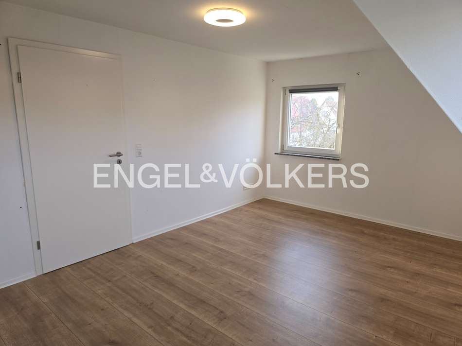 Großes Zimmer im DG