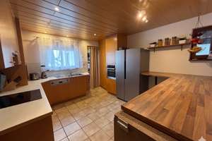 Charmantes Einfamilienhaus + Einliegerwohnung + großer Scheune – Gartenstraße 7, 74382 Neckarwestheim – Vorschaubild 4