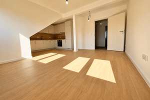 Exklusive Dachgeschosswohnung- frisch saniert & sofort bezugsfertig – Die vollständige Adresse der Immobilie erhältst du vom Anbieter., 45138 Südostviertel, Essen – Vorschaubild 3