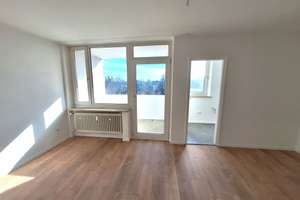 Schönes Appartement mit Balkon zu vermieten  – Karwendelstraße  86, 86163 Hochzoll-Nord, Augsburg – Vorschaubild 2