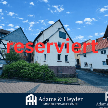 RESERVIERT! Spannende Chance mit 3 Wohnungen im Bad Wildunger Stadtkern