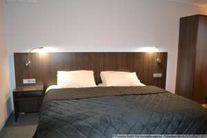 Möbliertes Studio mit Sicht auf die Hafencity – Volmerswertherstr. 35, 40221 Bilk, Düsseldorf – Vorschaubild 12