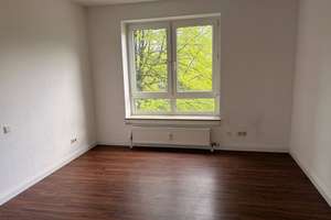 ** NUR MIT WBS-Schein ** Großzügige 2-Zimmer-Wohnung mit Loggia in zentraler Lage von Düsseldorf