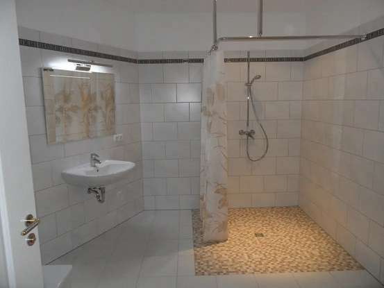 Immobilie in Breitenfelde - Neuwertiger Bungalow in ruhiger Feldrandlage – Wohnen im Einklang mit der Natur - Bild 1