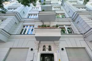 "Helle und ruhige 2 Zimmer Altbauwohnung mit Balkon am Arnimplatz" – Die vollständige Adresse der Immobilie erhältst du vom Anbieter., 10439 Prenzlauer Berg, Berlin – Vorschaubild 3