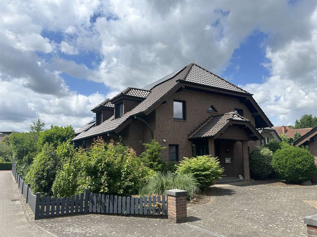 Energieeffiziente Villa (A+) – Ruhe & Natur mitten im Zentrum von Erkelenz