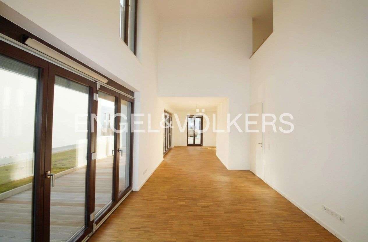 Luxuriöses Penthouse über den Dächern Frankfurts – einzigartige Loft-Architektur, Frankfurt am Main – Bild 4