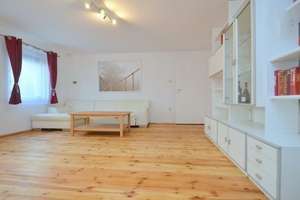 Provisionsfrei! Freiwerdende & freundliche 2-Zimmer-Wohnung im 1.OG in nettem MFH am Wöhrder See – Die vollständige Adresse der Immobilie erhältst du vom Anbieter., 90489 Wöhrd, Nürnberg – Vorschaubild 1