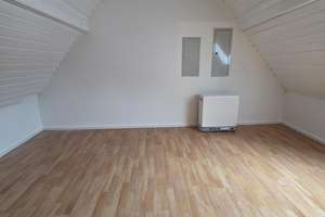 Großzügige, frisch renovierte Maisonette-Wohnung mit 5 Zimmern, 3 Bädern & Balkon – Bahnhofstraße 5, 97450 Arnstein – Vorschaubild 14