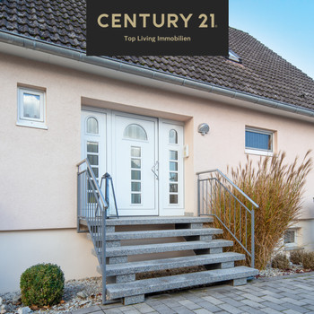 Familienparadies – Zweifamilienhaus mit Traumgarten & Extra-Grundstücksoption