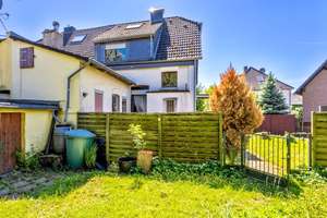 Gepflegtes Ein- bis Zweifamilienhaus mit mit vielen Möglichkeiten in Leverkusen-Quettingen – Die vollständige Adresse der Immobilie erhältst du vom Anbieter., 51381 Quettingen, Leverkusen – Vorschaubild 1